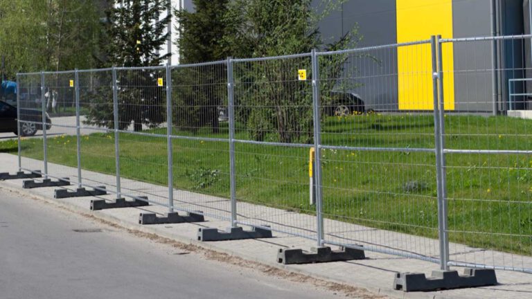 A mobil kerítés szerepe és alkalmazása rendezvényeken